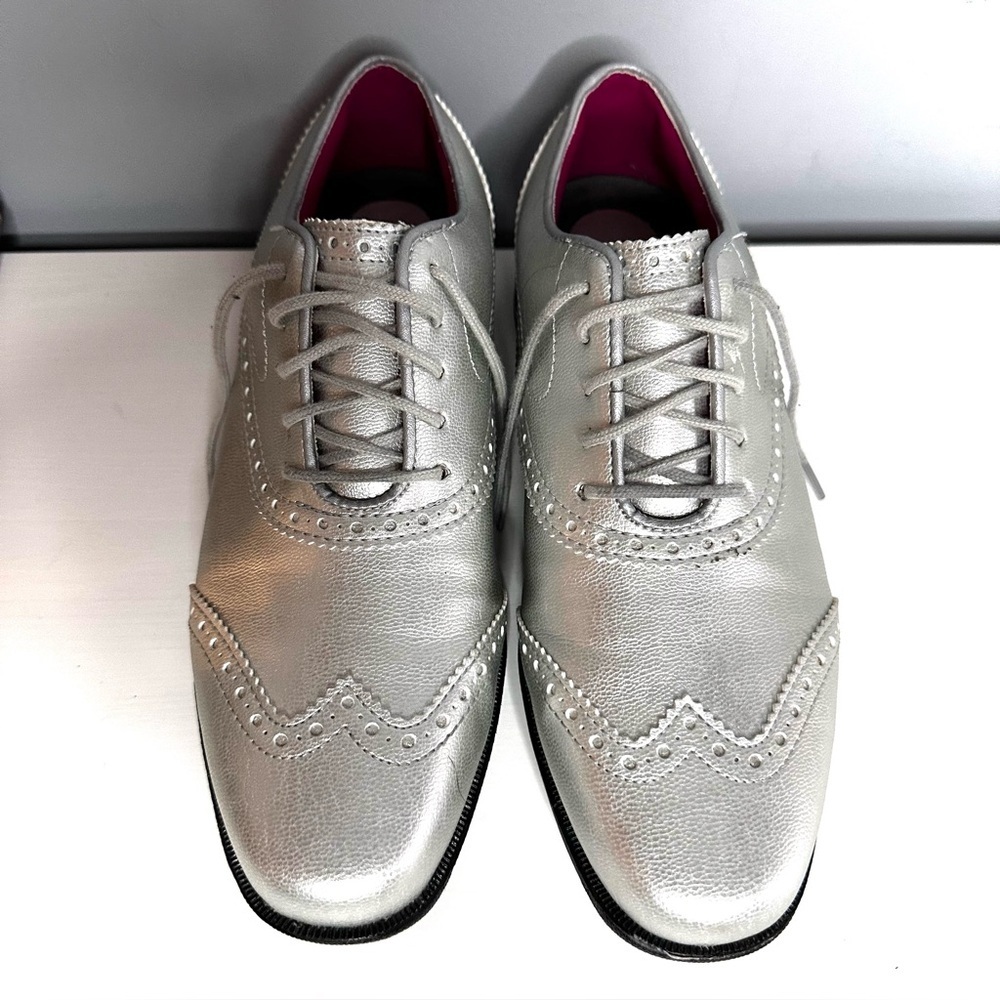 FootJoy Ladies Silver Lace Up Oxford Brogues Golf Shoes Cleats - Size 7 EUC